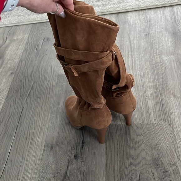 Never been worn boots - Picture 3 of 4